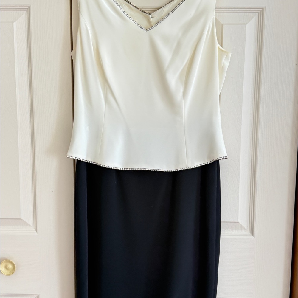 Jones New York Black and White Formal Dress